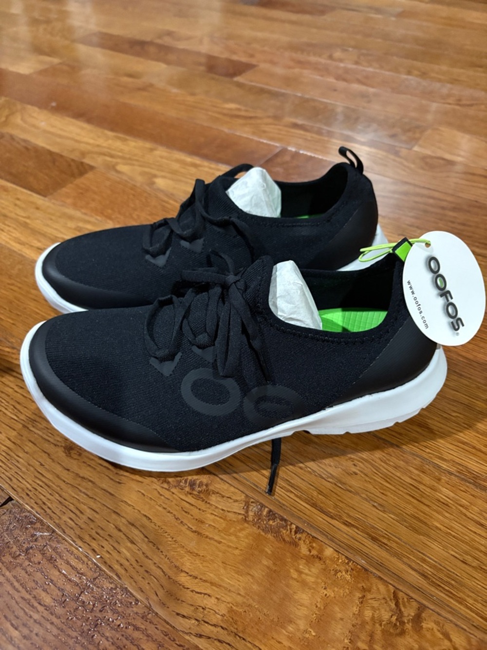 OOFOS Mens Black Knit Lace-Up Sneakers with White Sole